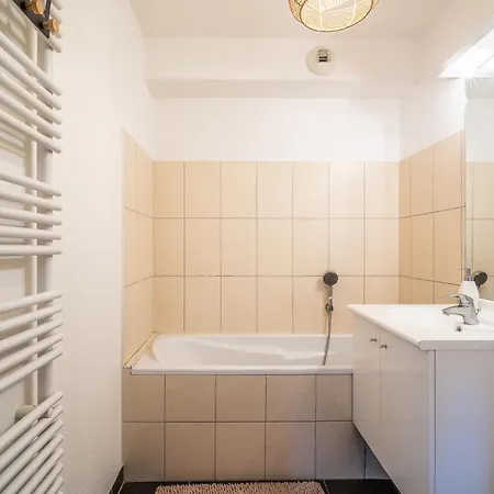 アパート Le Petit Stan - 5 Min Walk To The Center - Quiet And Cozy *